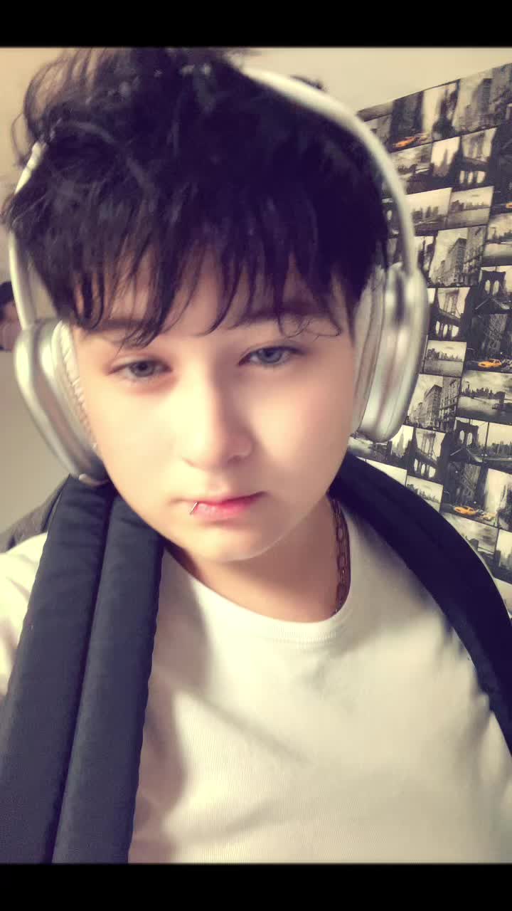 @YᑌKOᑎ