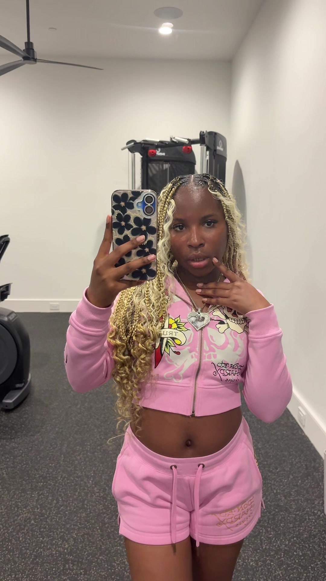 @itsqueenamaya