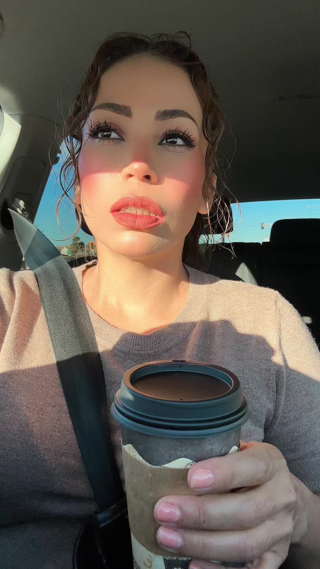 @Cynthia | Lifestyle & Finds