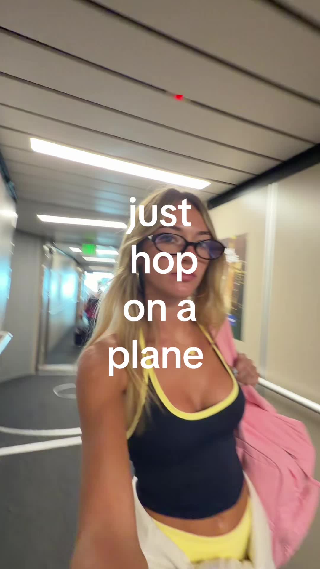 @khlo