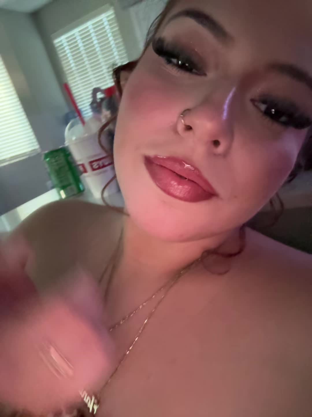 @j9