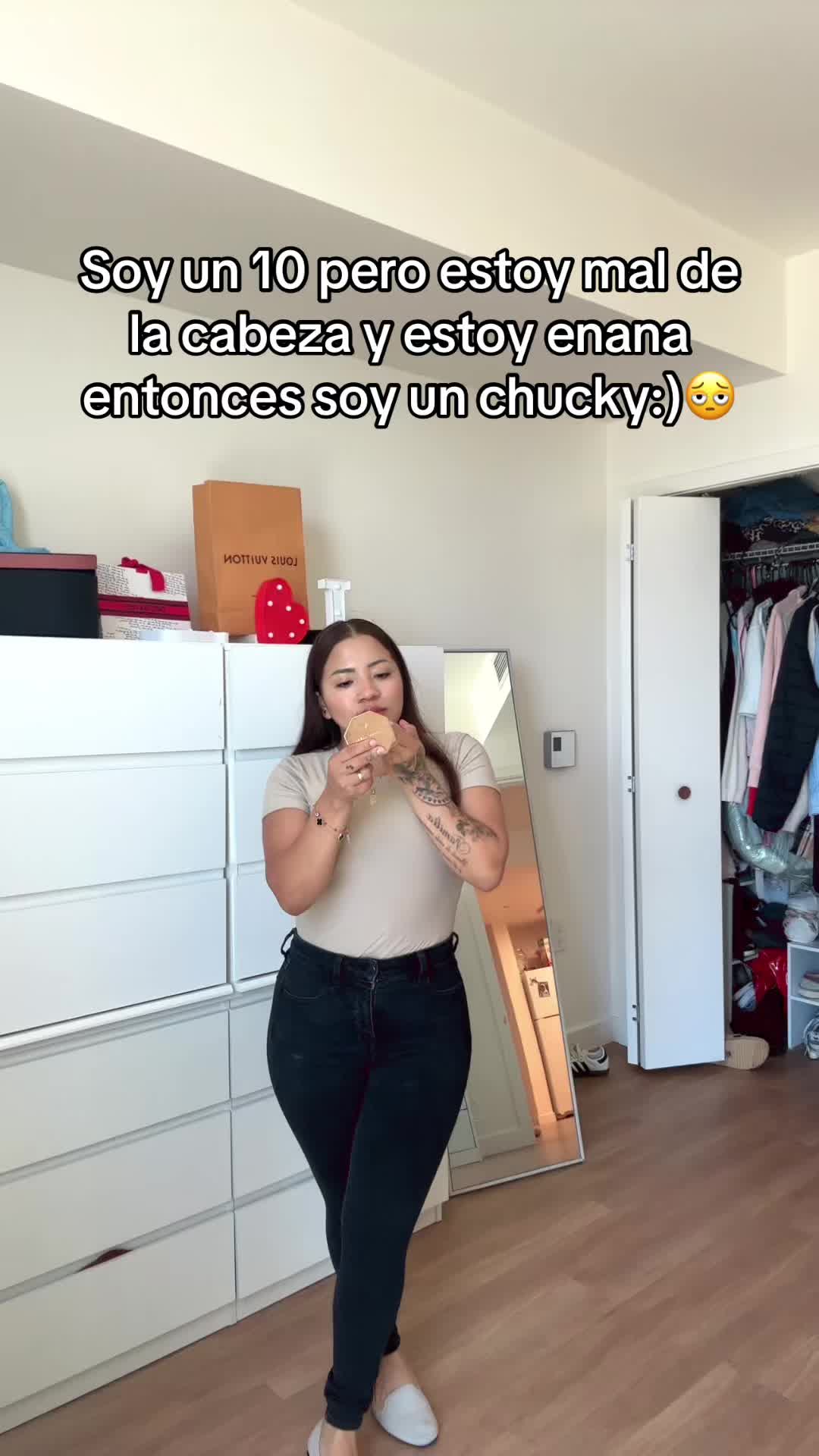@elizabethjochola