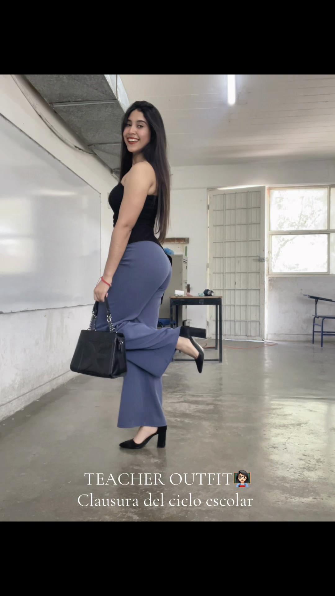 @Miss Karen👩🏻🏫