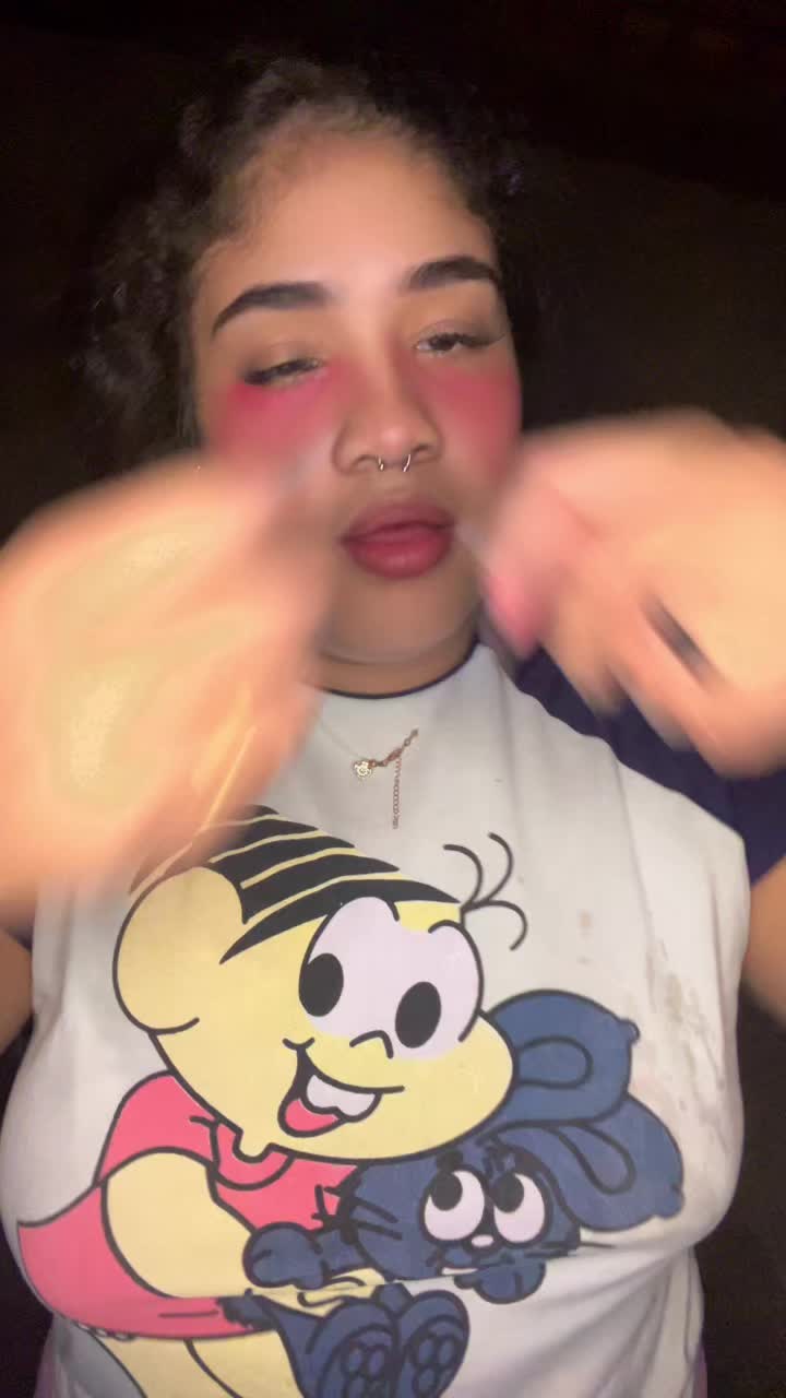 @•𝑪̫𝒓̫𝒊̫𝒔̫۶d’fantasma👻💜🐻
