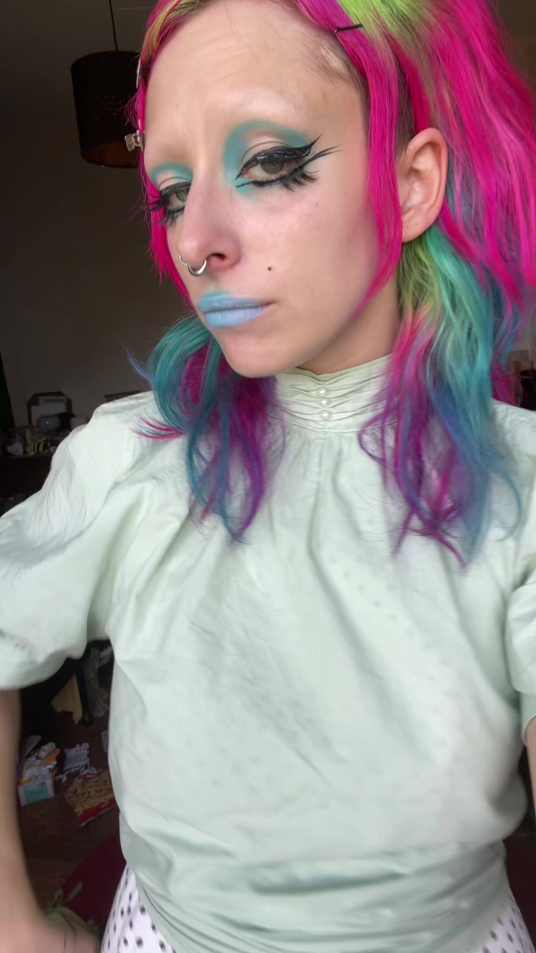 @weirdlywelldressed