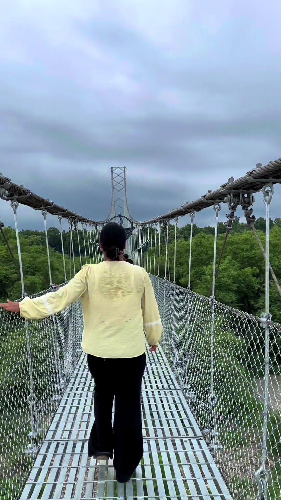 @Magarni————Nani🦋