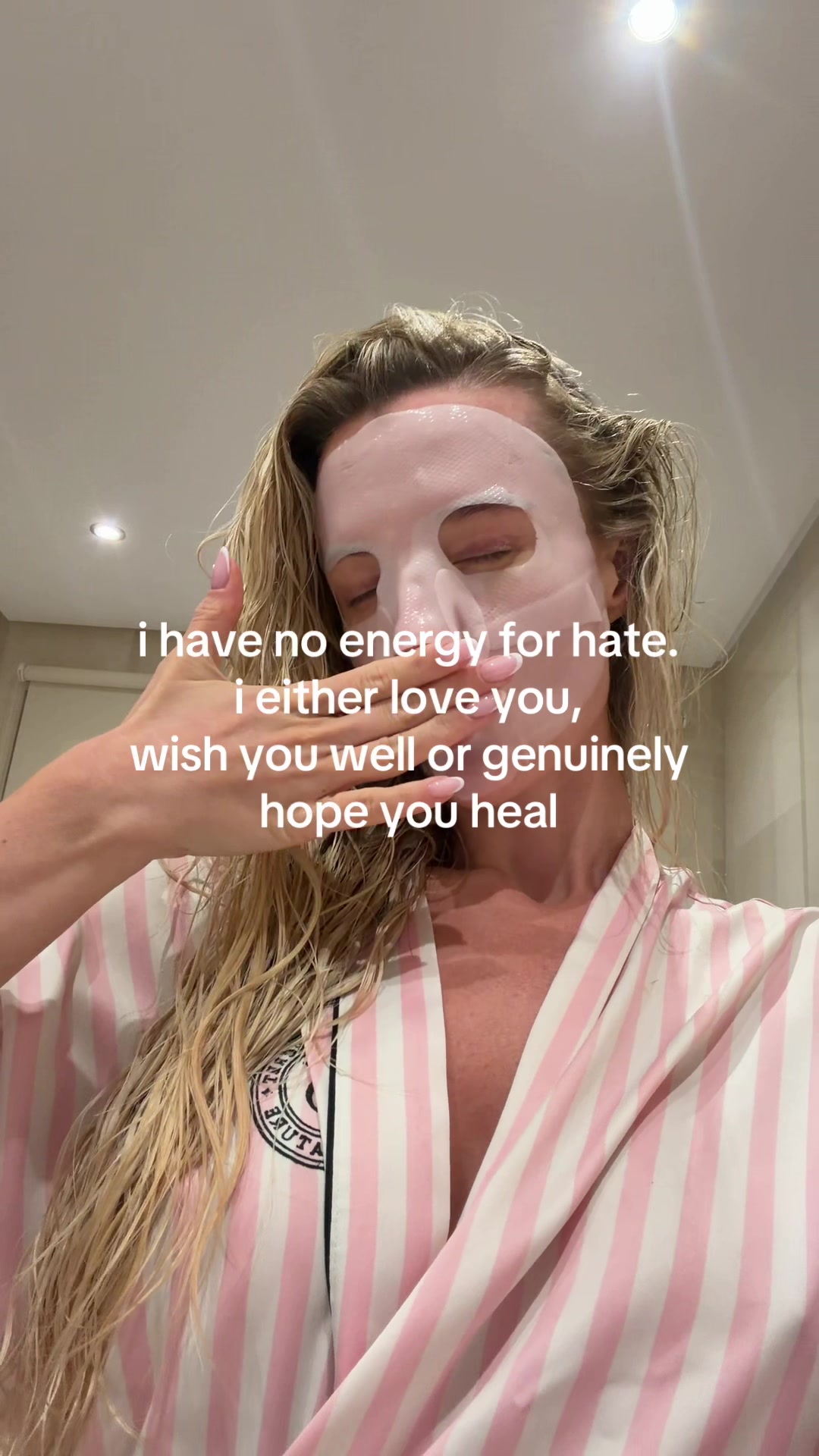 @VALERIA