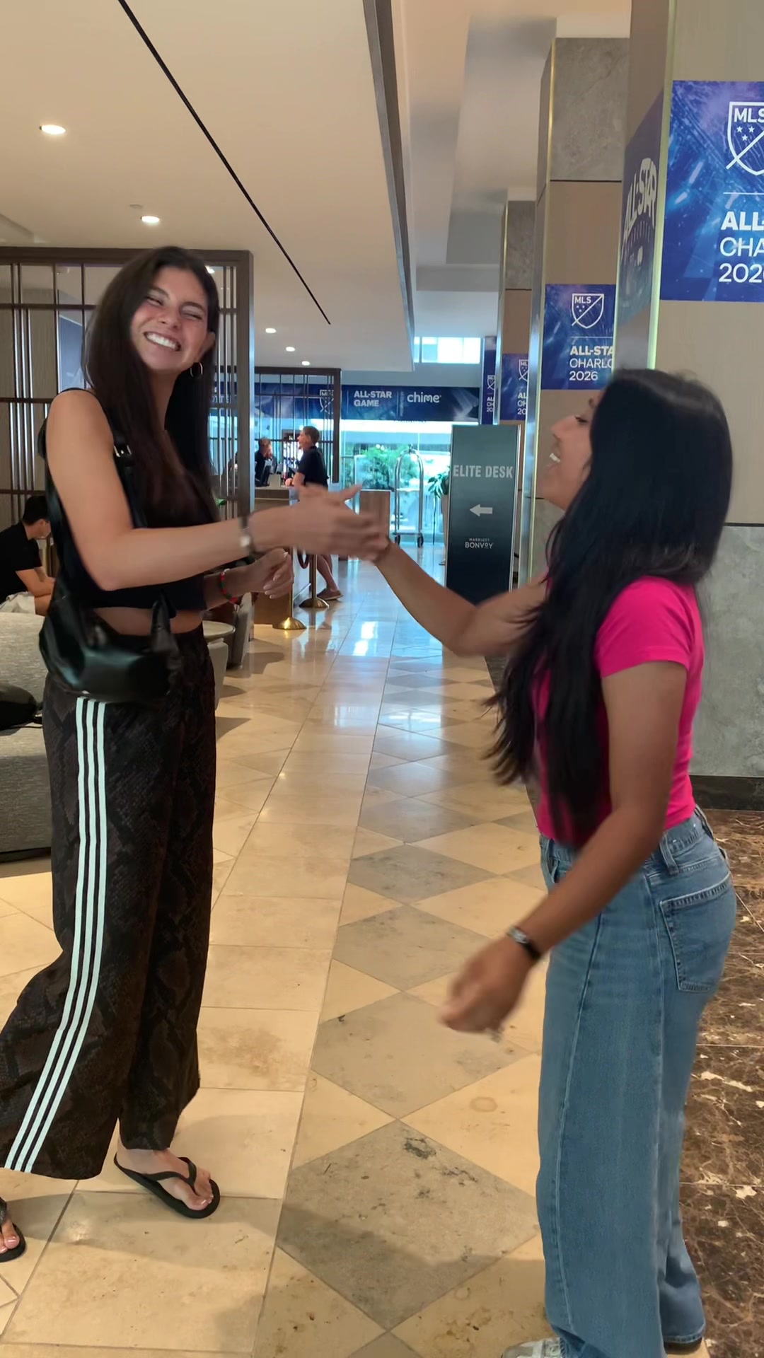 @evelynnmundo