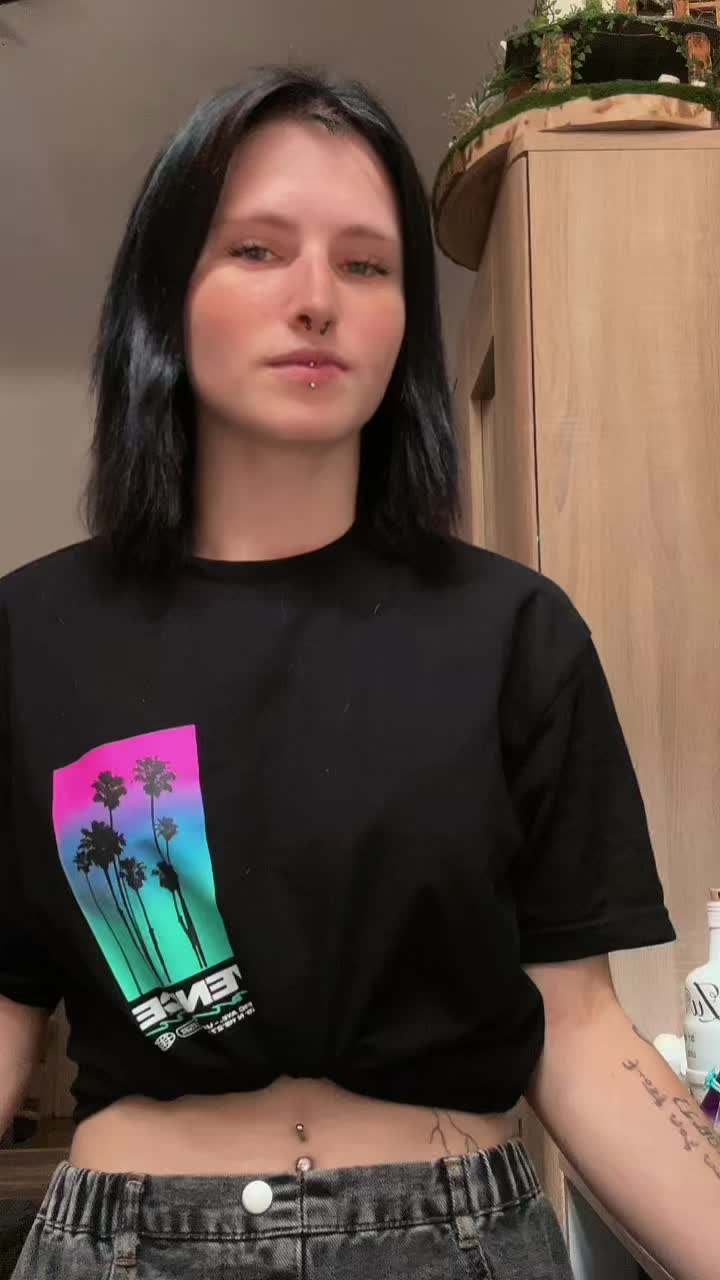 @officxl_madlen🏳️&zwj;🌈