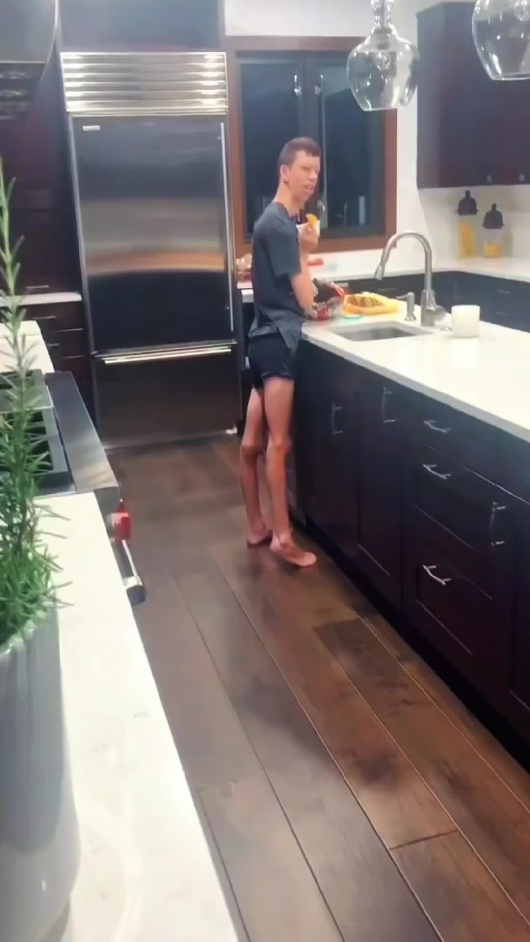 @elianablaine