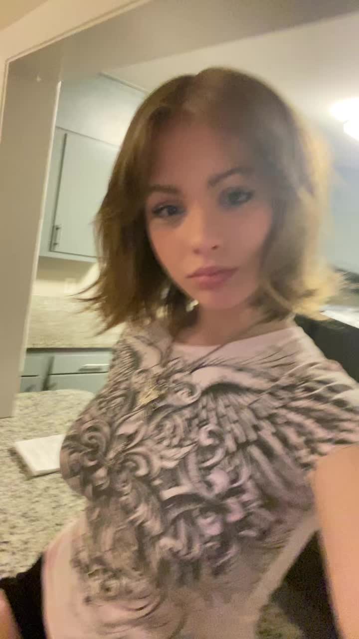 @👩🏼🦼➡️👩🏼🦼➡️