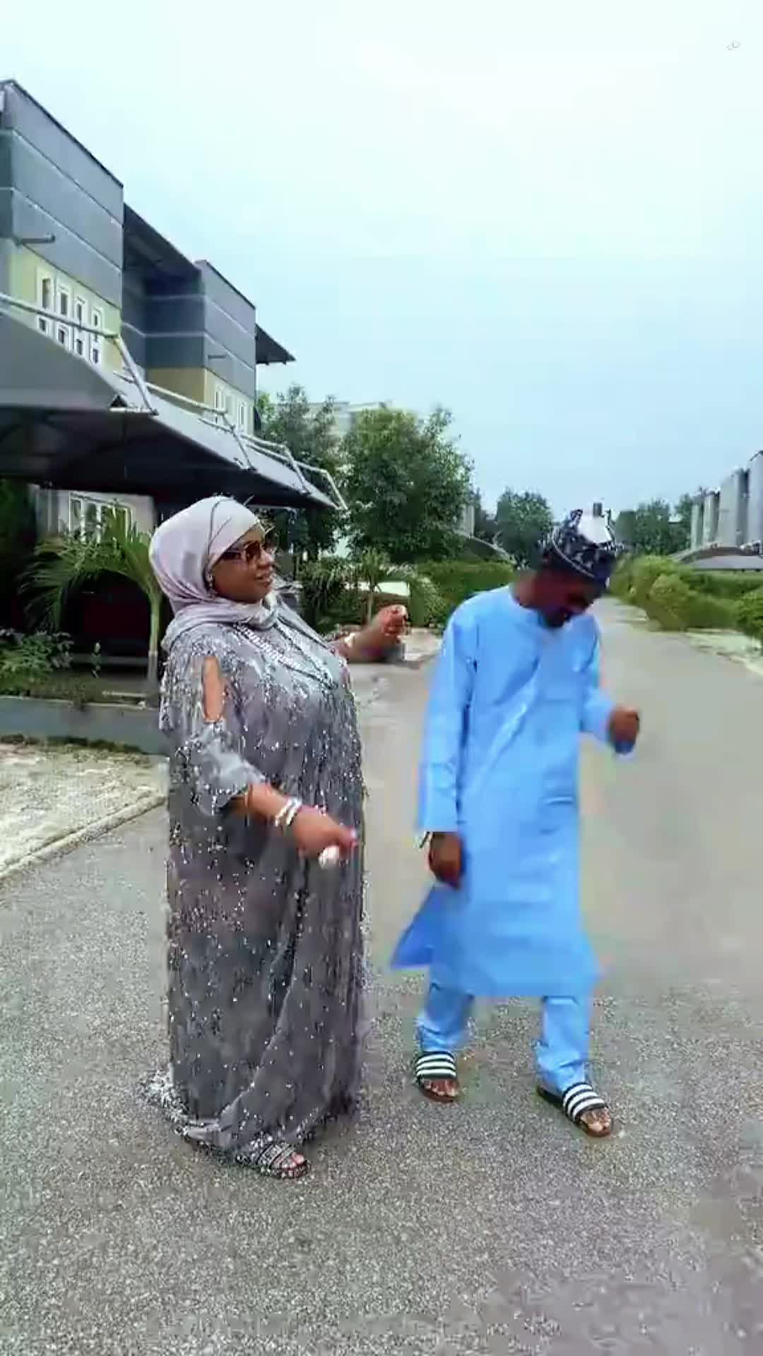 @sugar mummy