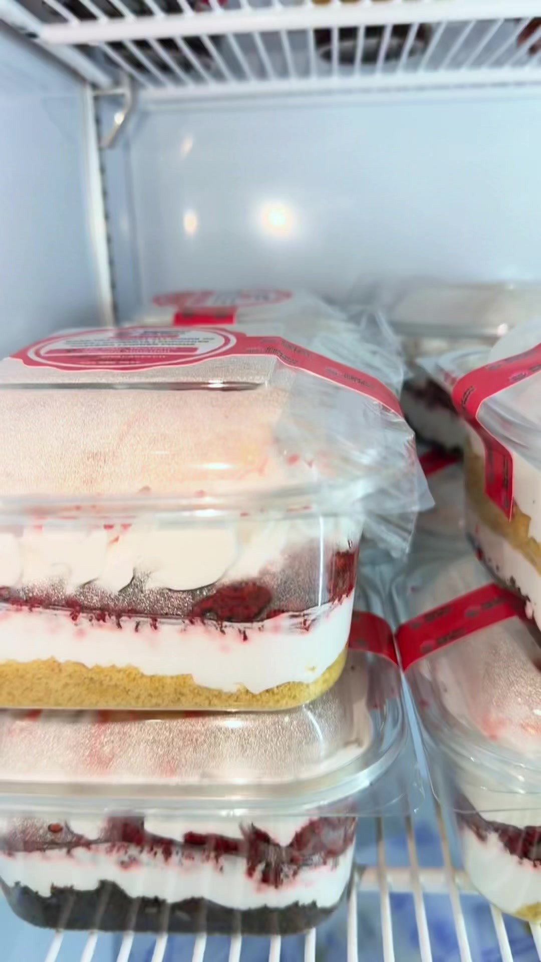 @Riyacakesgh HO, Love@firstbite