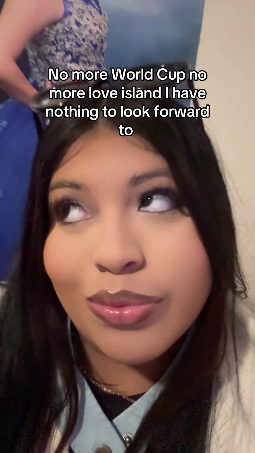 @Jazmin / Latina creator