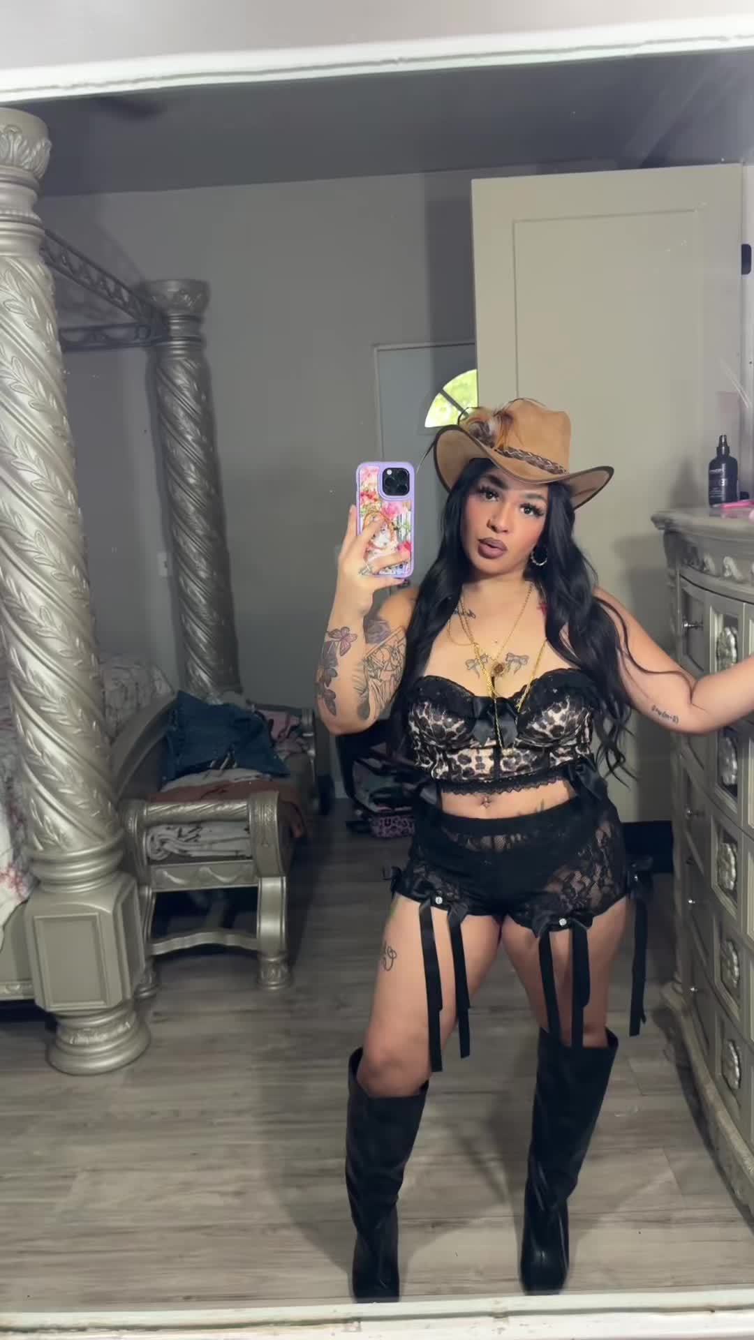 @IamMissMonaMonroe