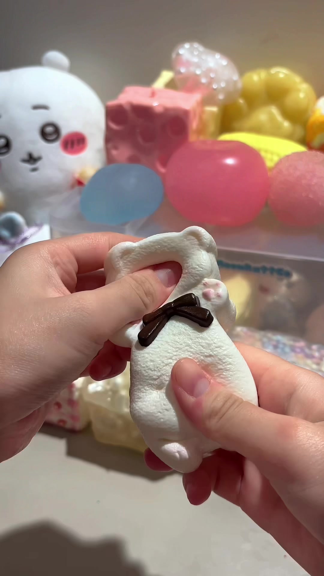 @moonkattsquishy