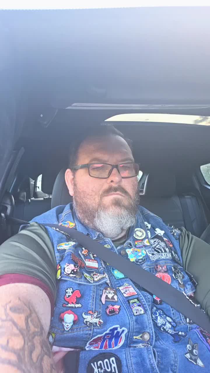 @DaveDaWanderbear (He/Him)