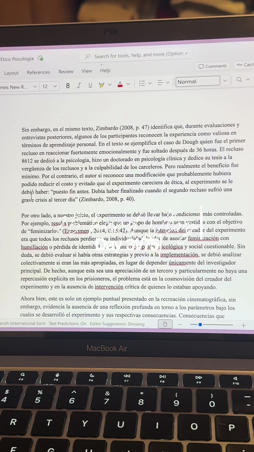 @laura