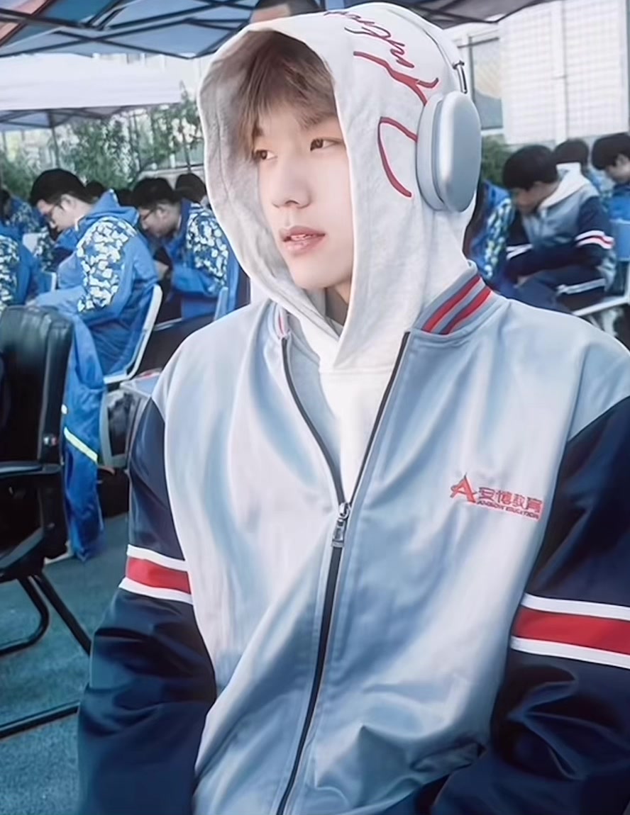 @𝙏𝙃𝙪𝙤𝙣𝙜𝙬🐟