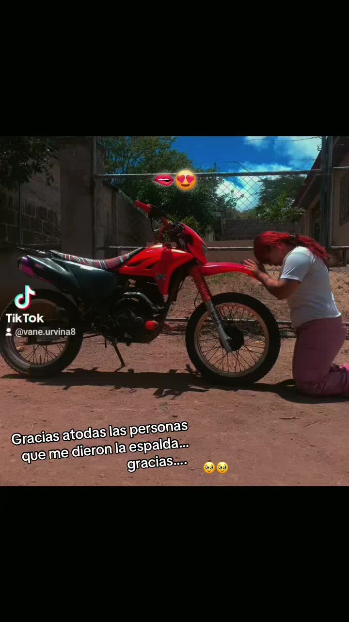 @Vane Urvina