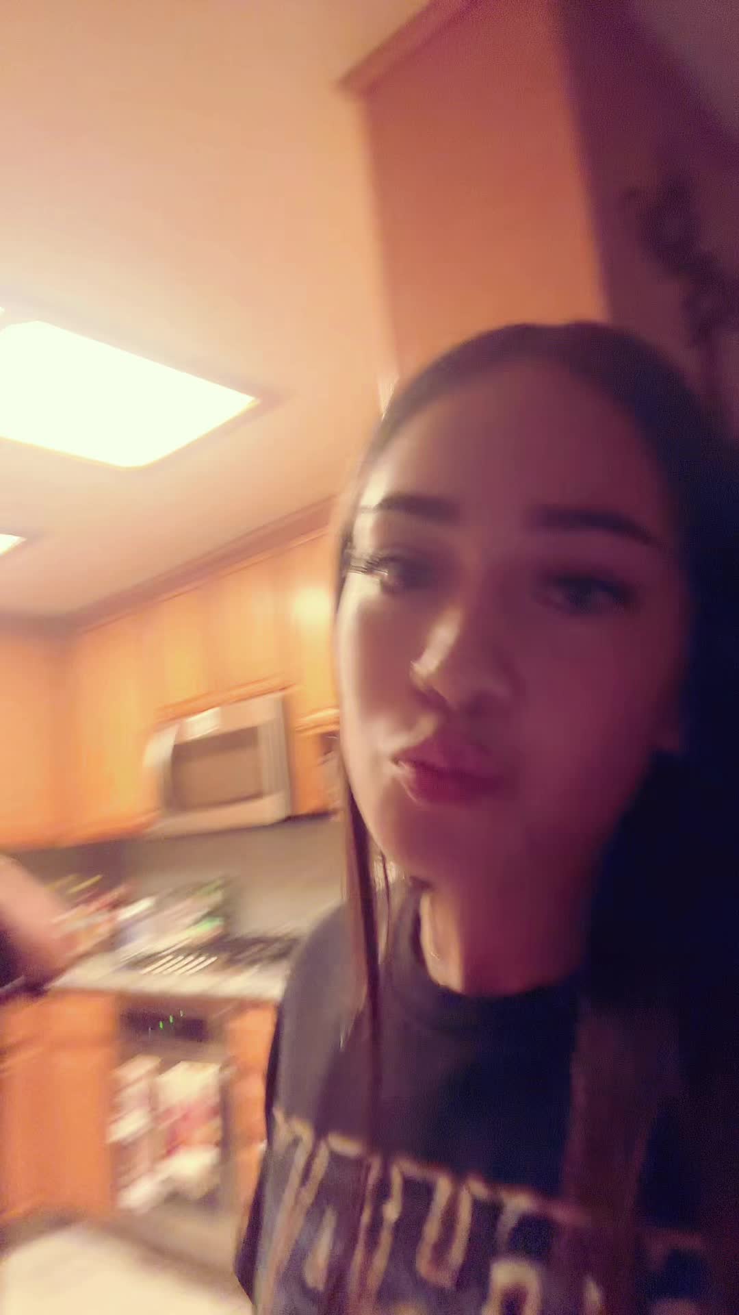 @️