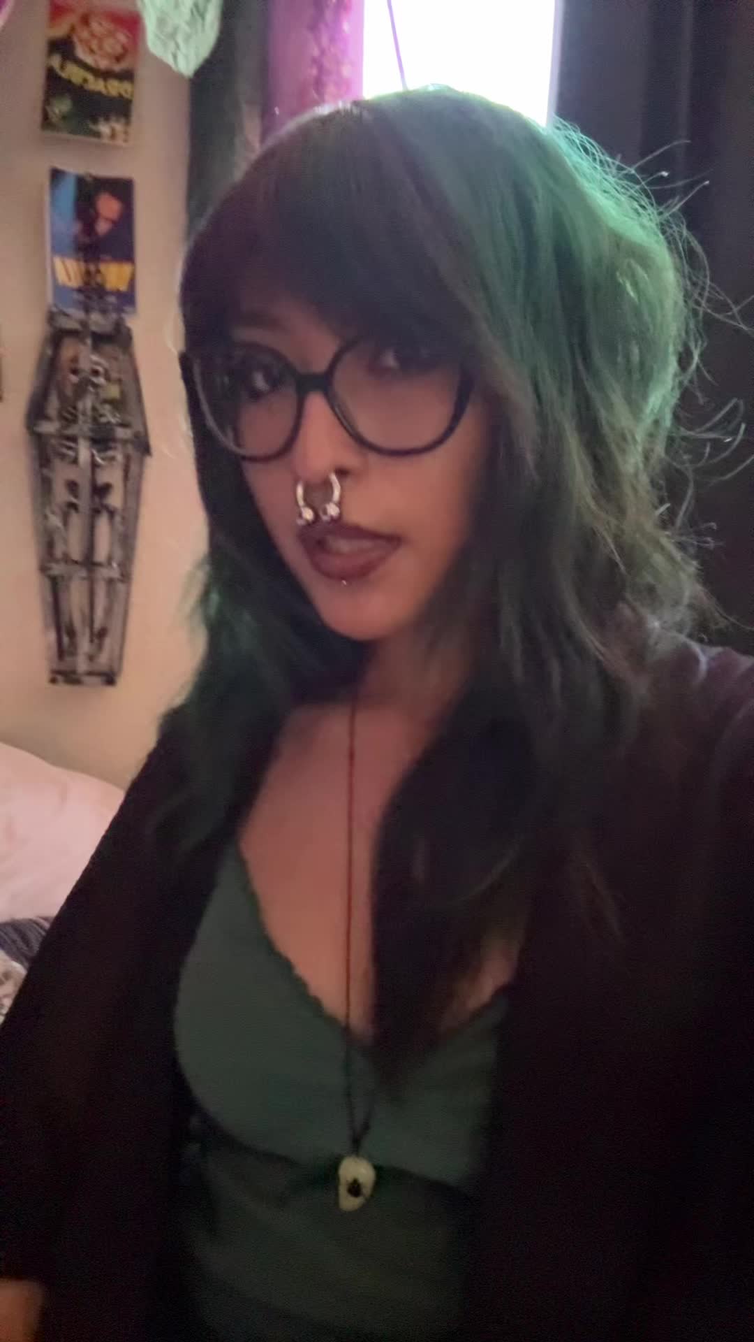 @Alexsis