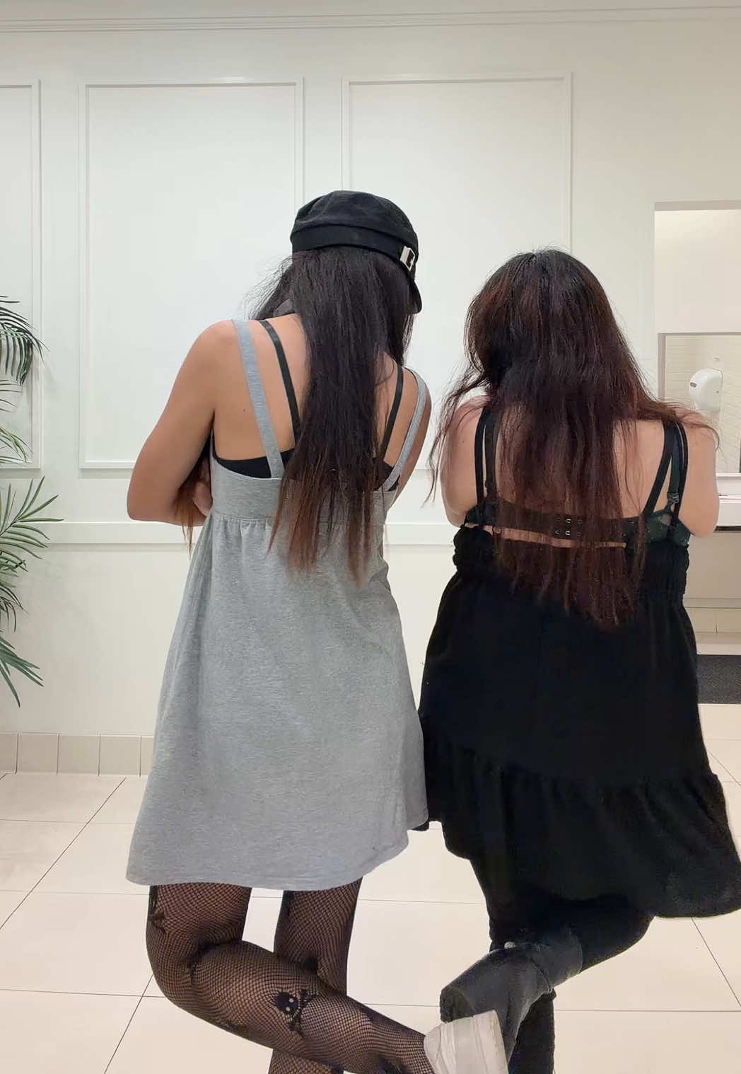 @𝔂𝓮𝓼𝓲🖤🎸🎤