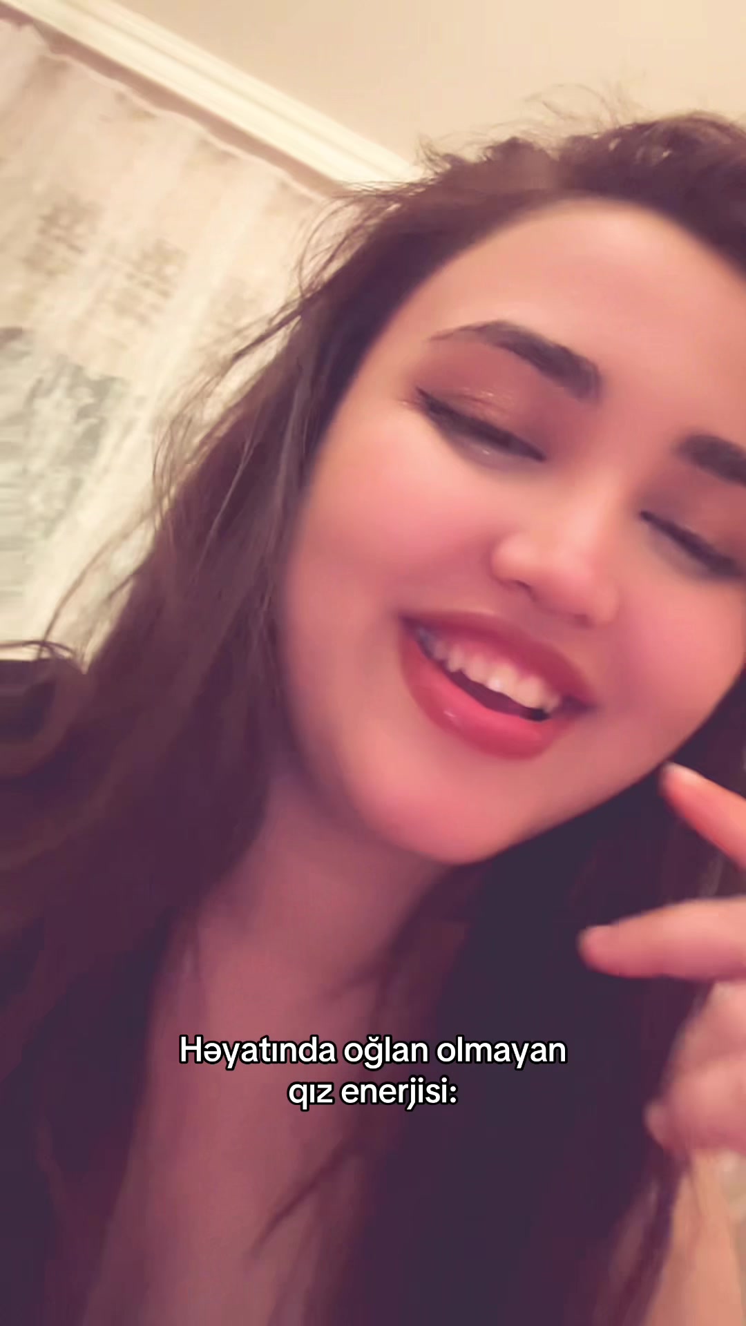 @𝓐𝓶𝓲𝓷𝓪𝓵𝔂.