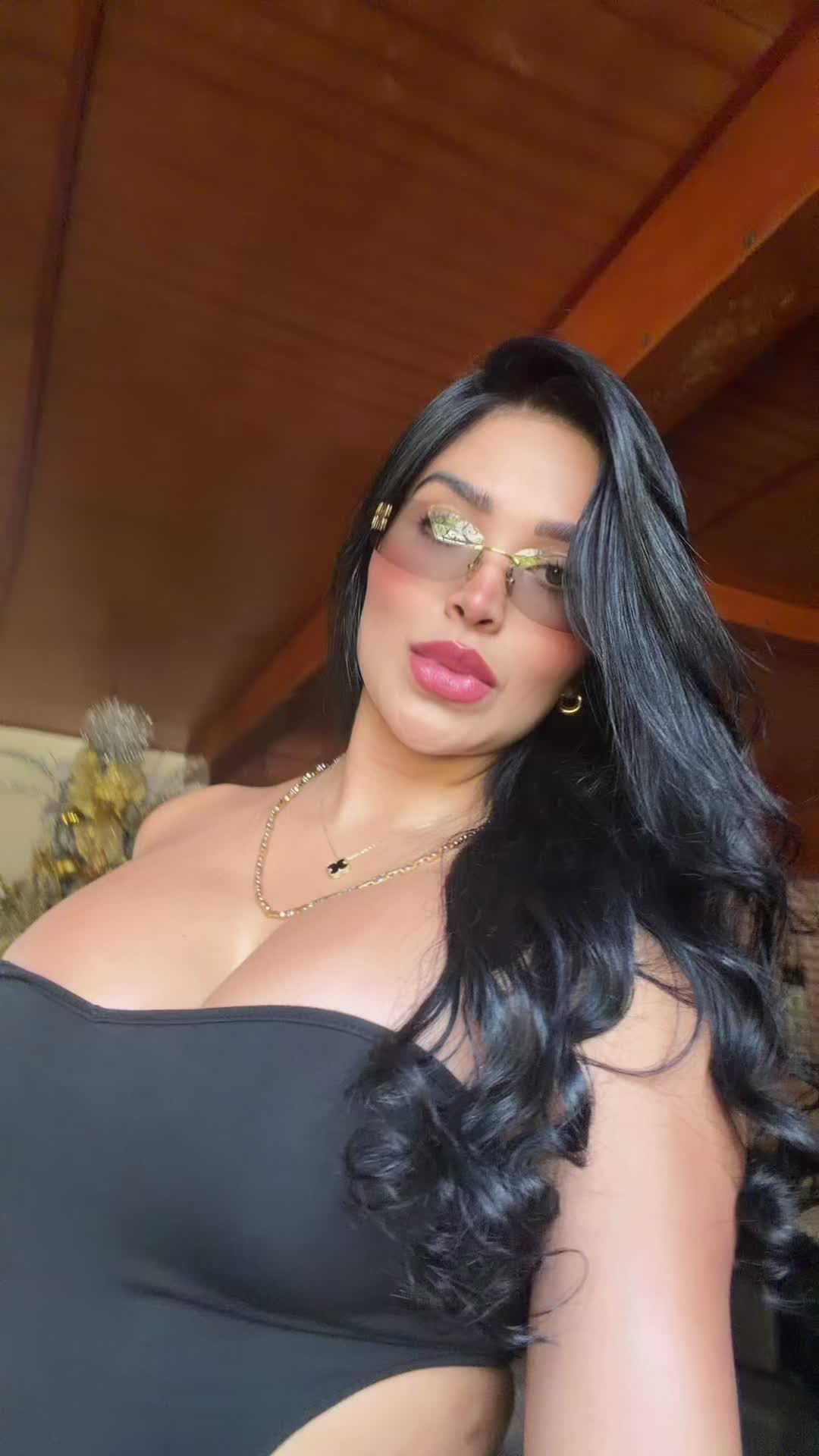 @Iris cardenas🖤✨