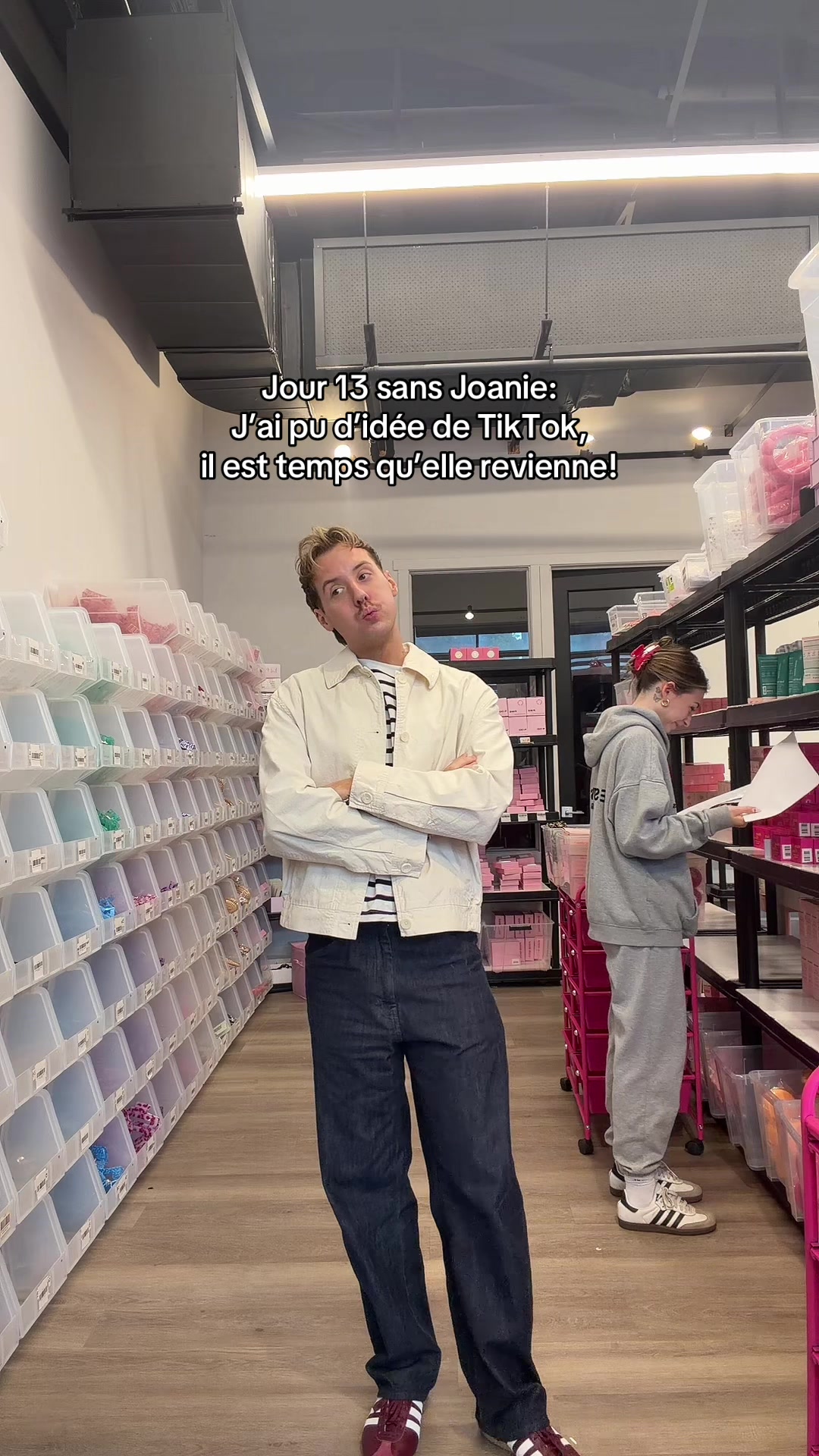 @Joanie de Pixie Woo