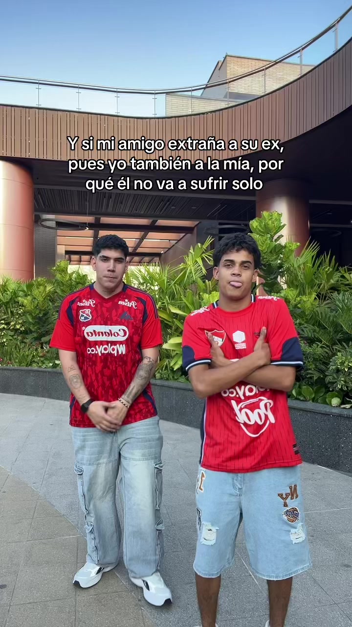 @Elpiolo