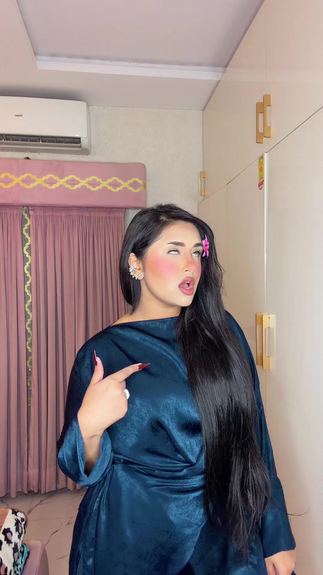 @minahil malik