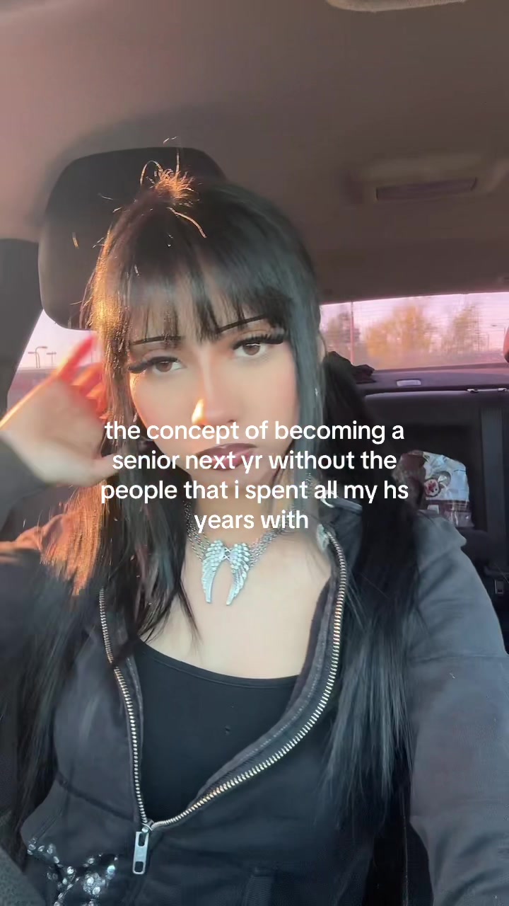 @itzelblankpage
