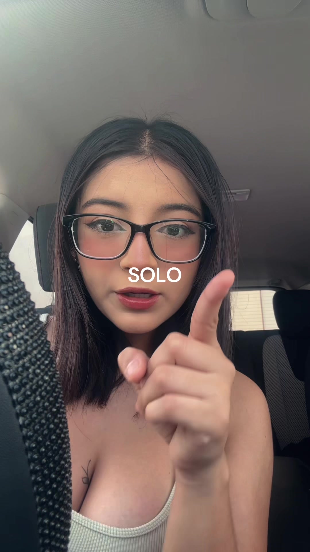 @Aniss⋆: ⋆★˚。 ⋆