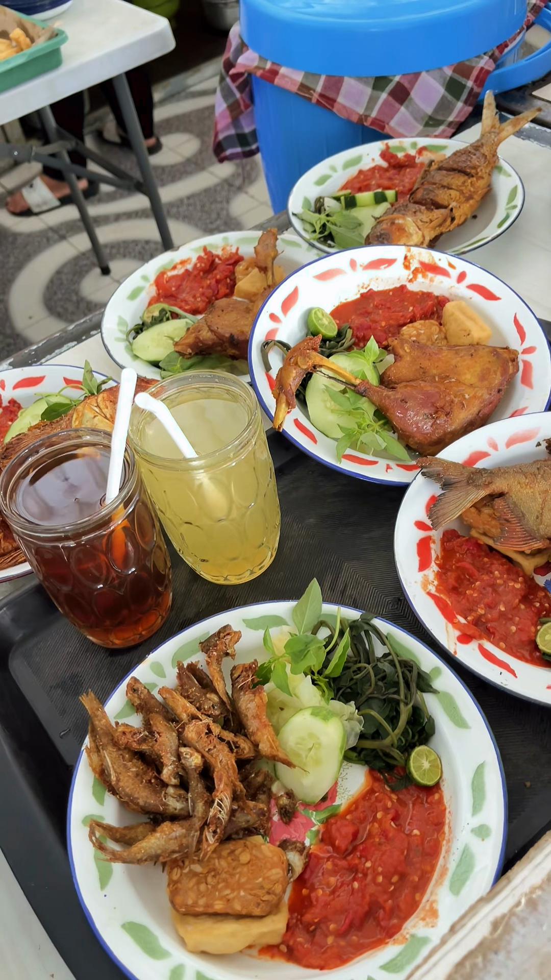 @Sego Sambel Mbah Buk
