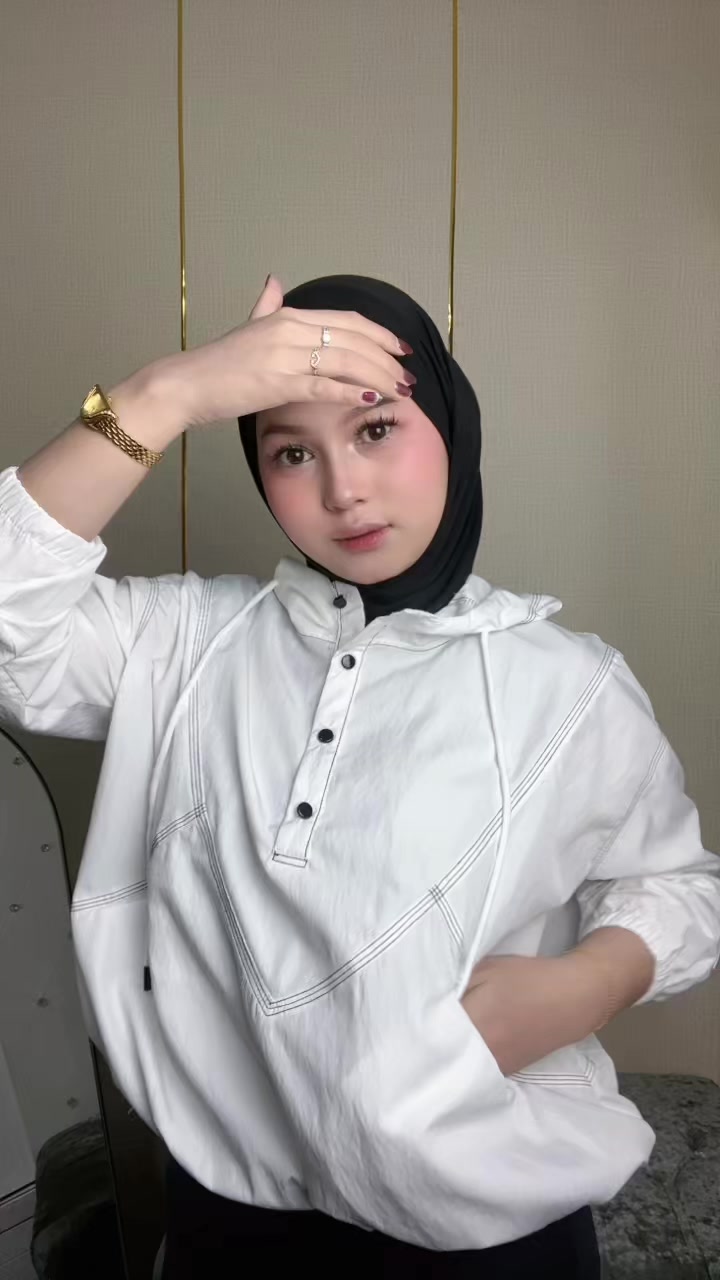 @cahyaniajaaa