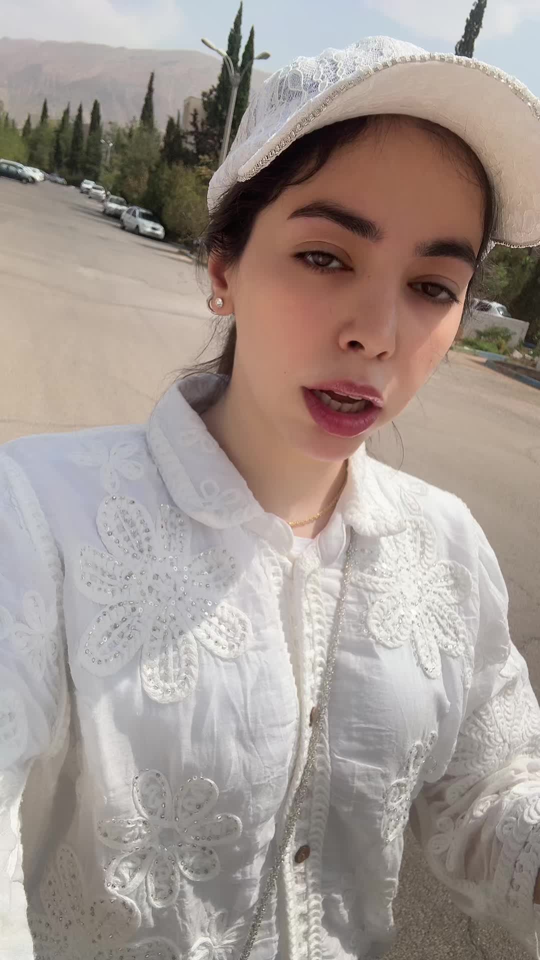 @Mahshid_kh