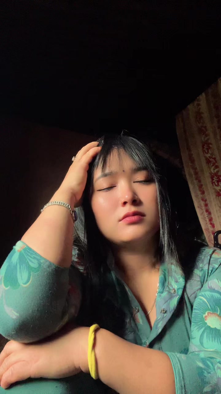@आ<shi >का 🧿