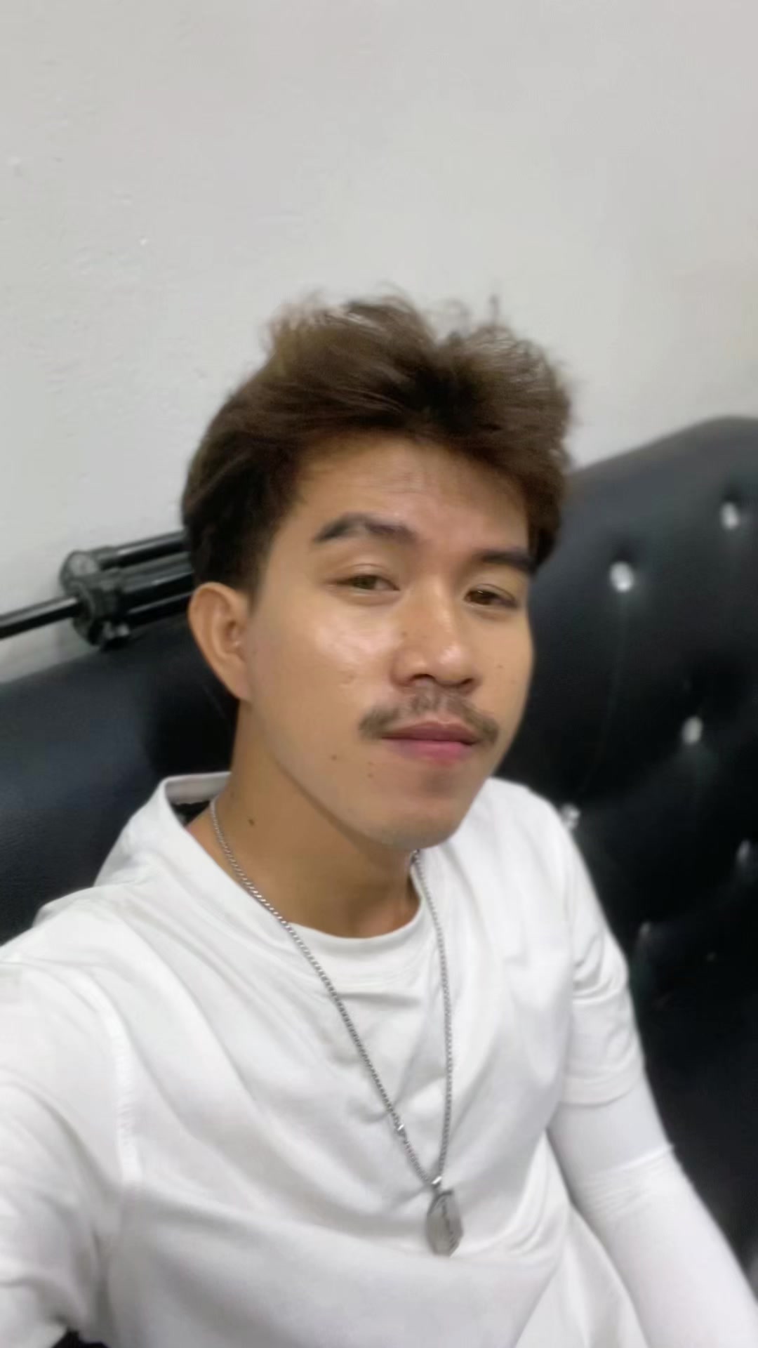 @អាទ្រី💇🏼♂️🧍🏻♂️❤️🩹