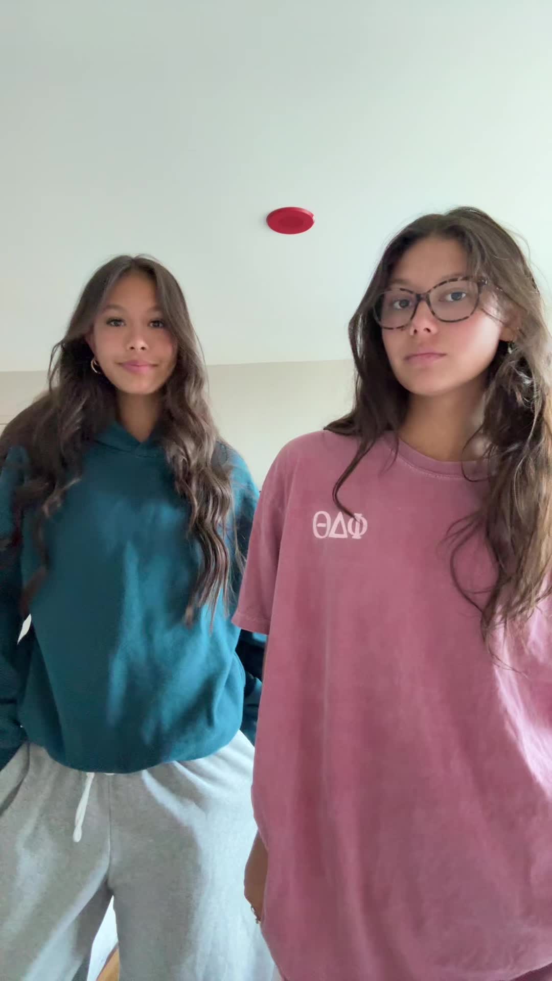 @lily