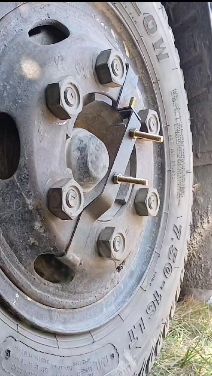 @Dunianya Variasi