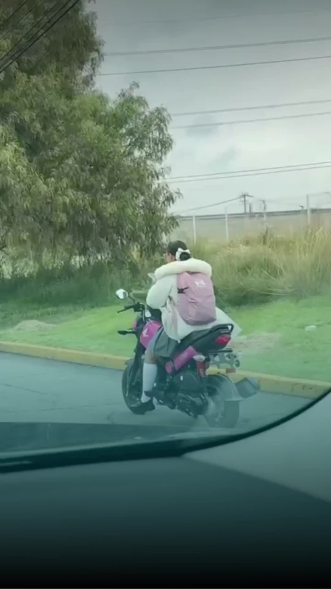 @Entre líneas