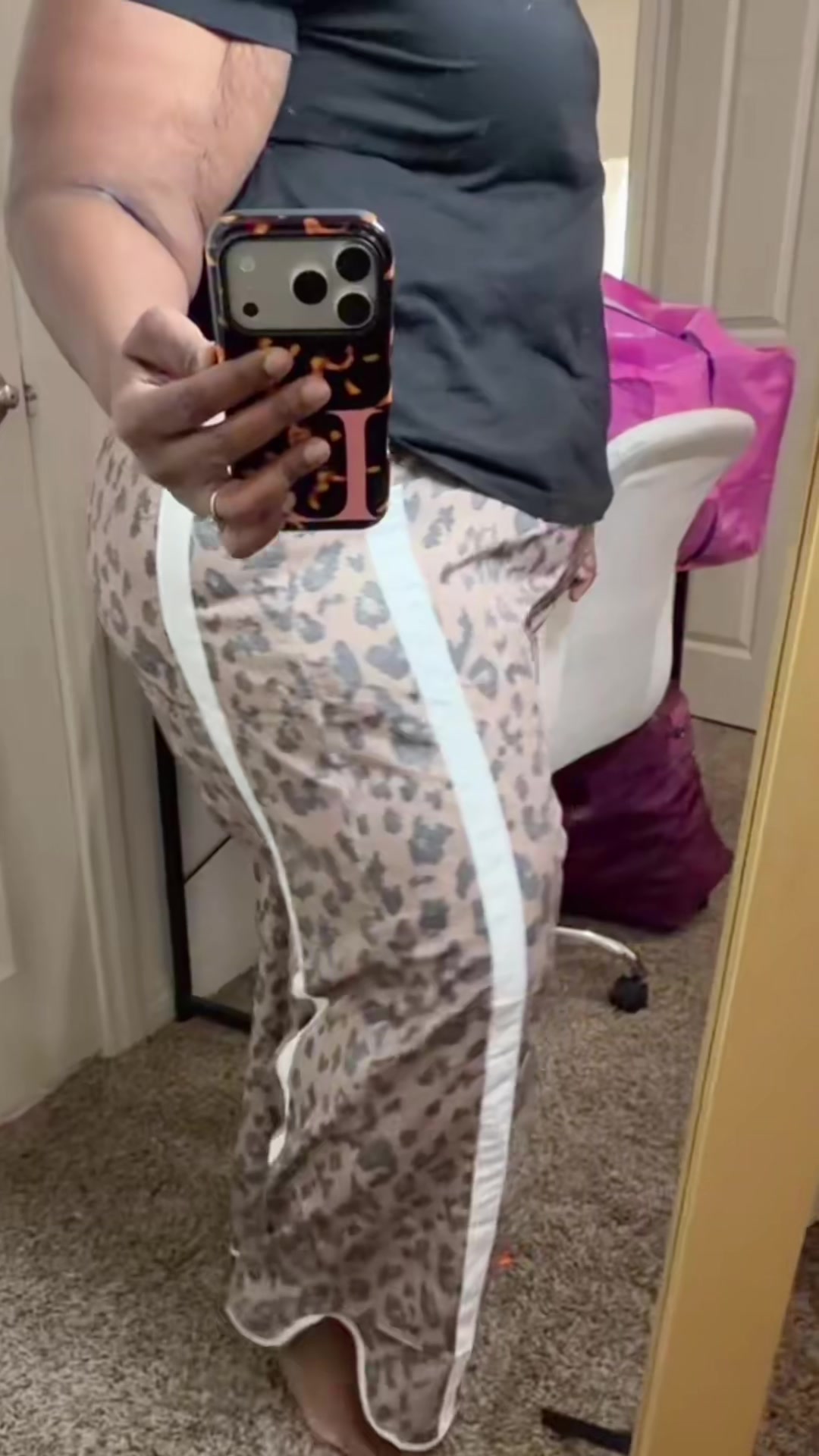 @larae_000