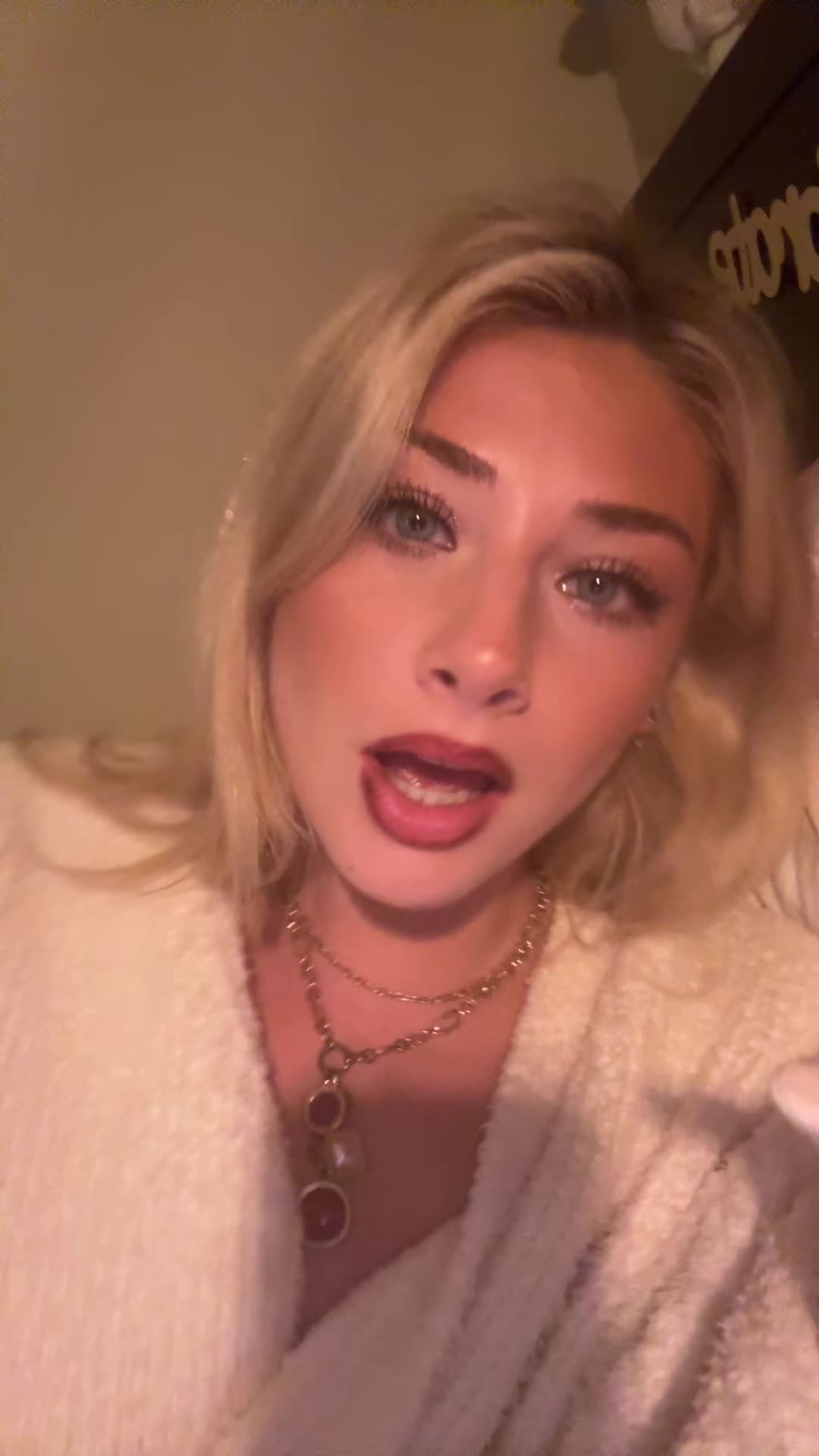 @miathomasss