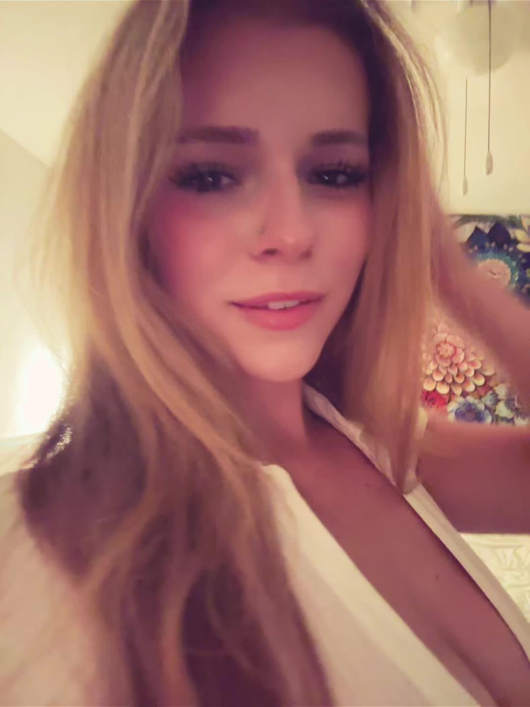 @laila ๐งโ๏ธ