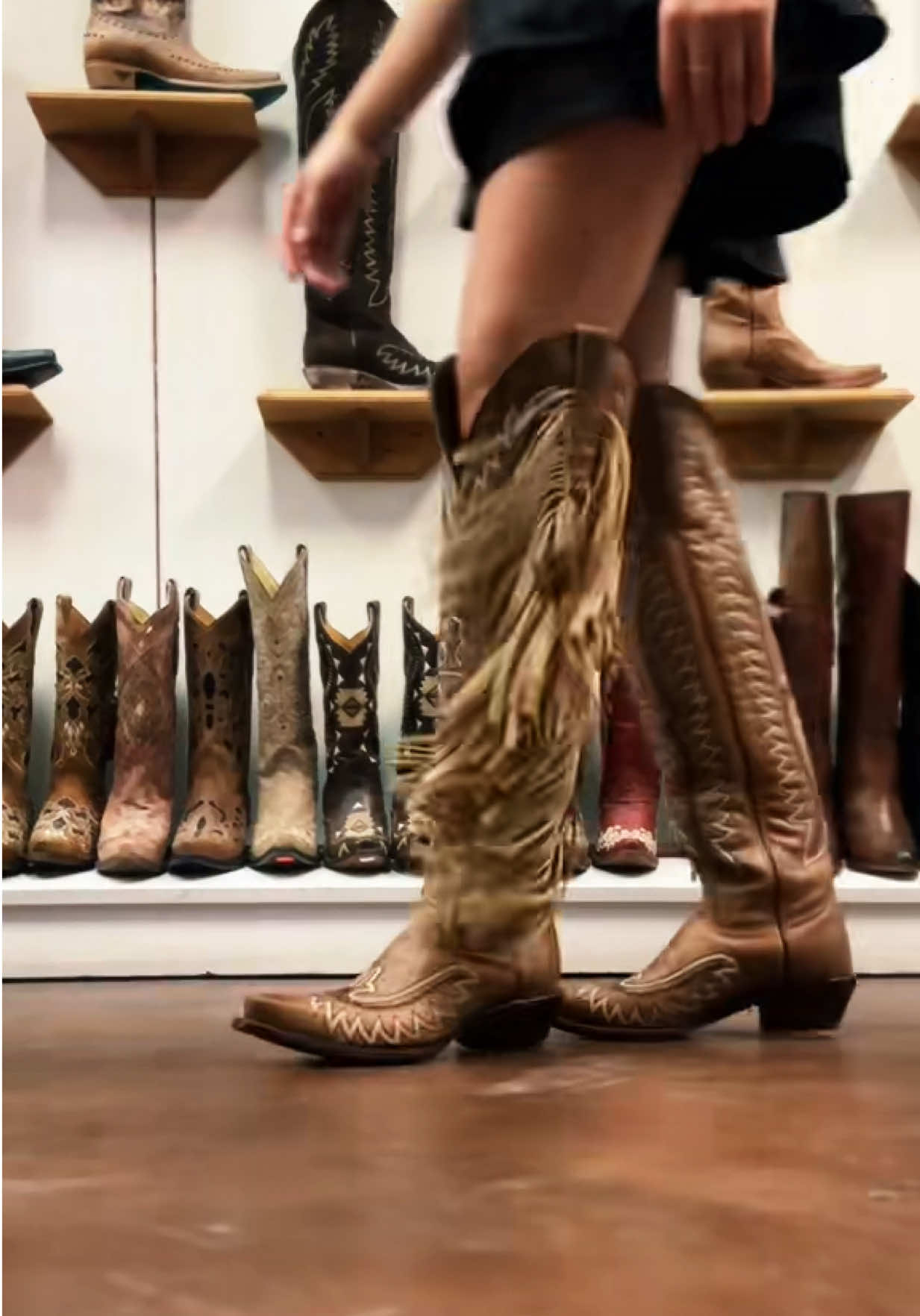 @La Laguna Western Wear