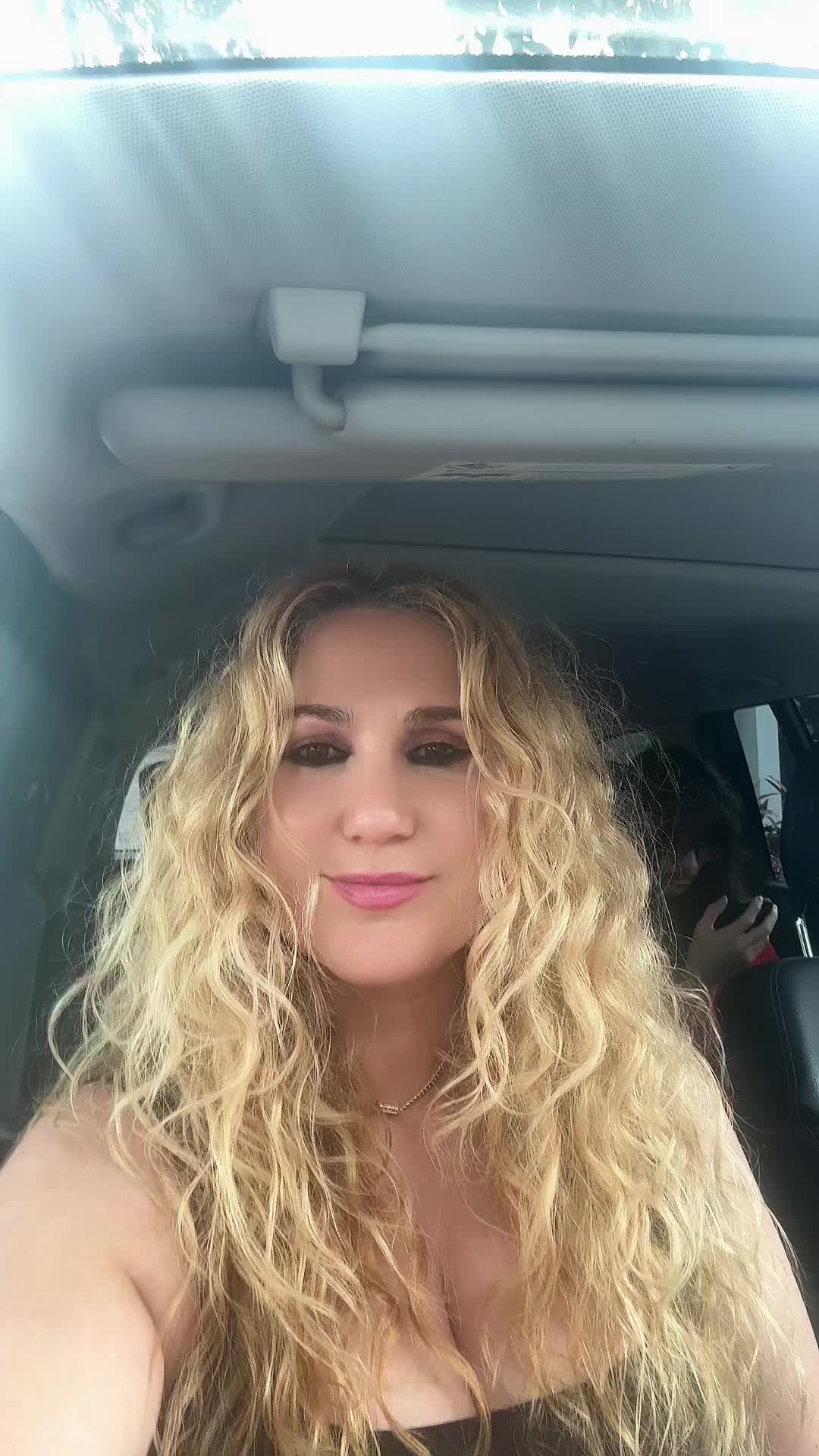 @Yusy🇨🇺🇺🇸♉️