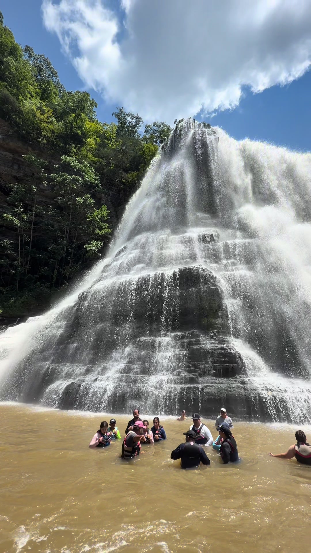 @KayakingAdventuresofTN