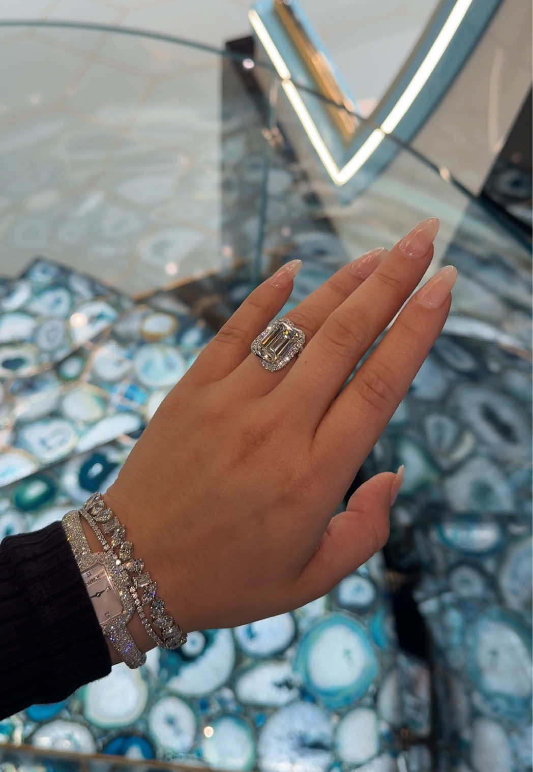 @Victoria Pristine💎