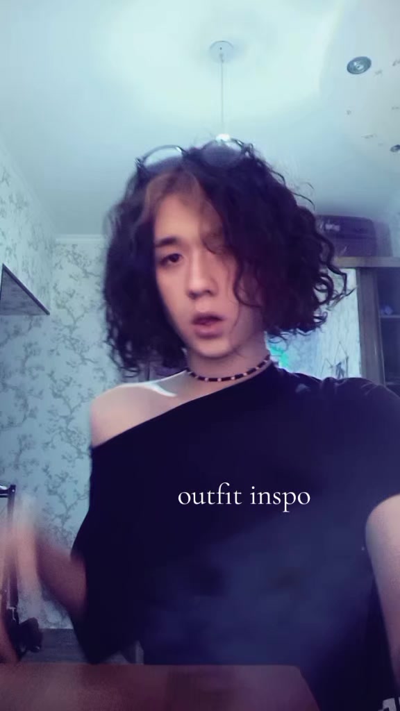 @☆ugly persons hate me☆